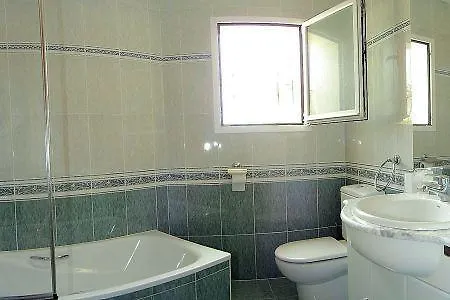 Ochenta Villa Cumbre del Sol
